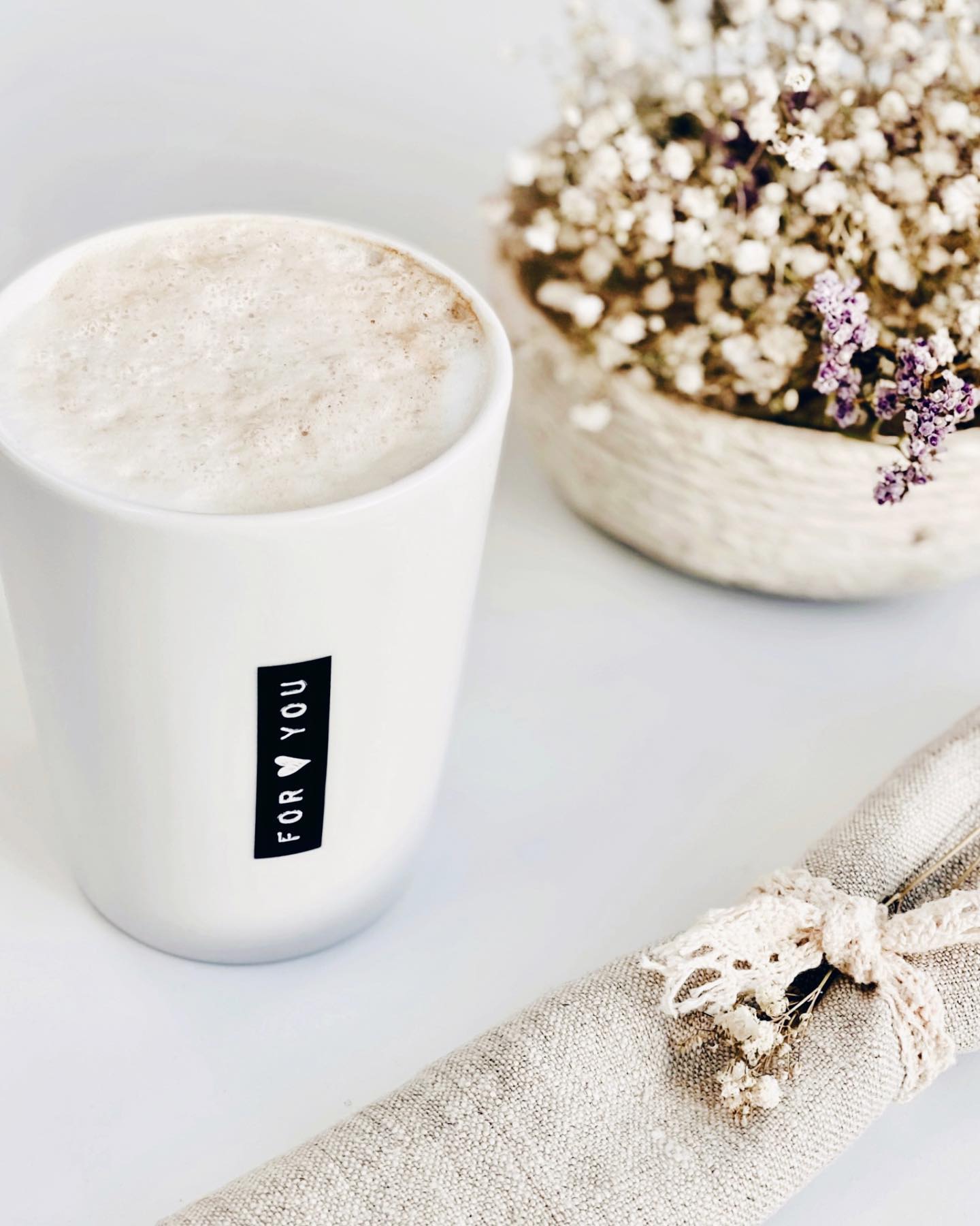 Becher Tasse Porzellan 280ml OHNE Henkel - Labelschrift