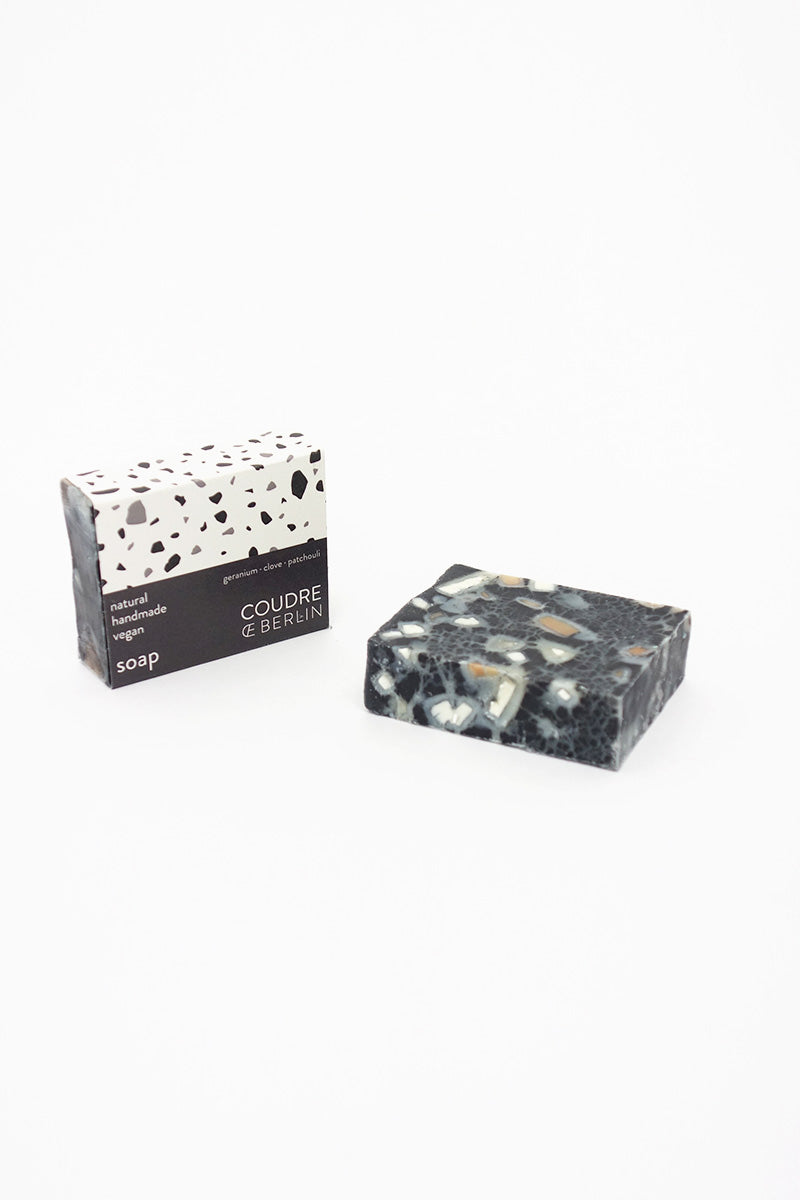 Handgefertigte Seife „Terrazzo“ schwarz